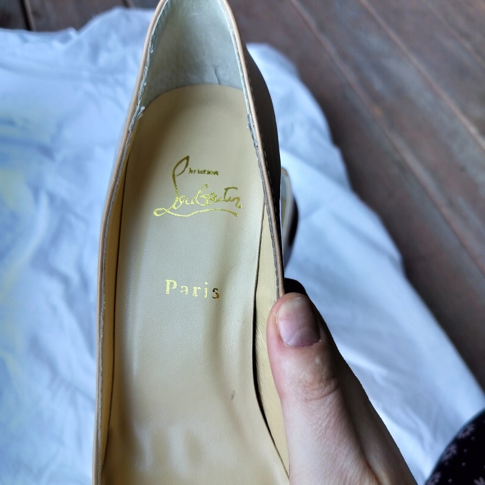 Christian Louboutin Nude Tan Patent Leather Stiletto Pump Heels Pointy Toe - Picture 12 of 14